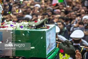 سپهبد موسوی؛ «جان‌فدای مردم ایران» در زادگاهش آرام گرفت