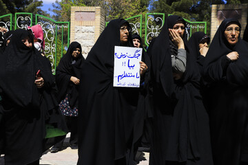 تشییع پیکر مطهر ۲ شهید جنگ رمضان - کرمان