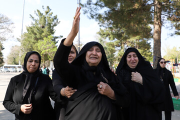 مراسم خاکسپاری شهید داوود عمرانی در بهشت رضا مشهد