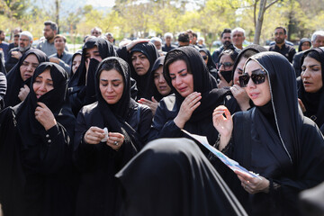 مراسم خاکسپاری شهید داوود عمرانی در بهشت رضا مشهد