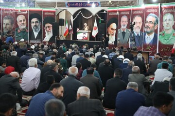 امام جمعه سمنان: دشمن به «جنگ روایت‌ها» و «اختلاف‌افکنی» دل بسته است
