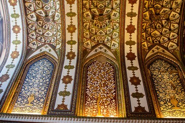 خسارات ناشی از تجاوز هوایی آمریکایی صهیونی به تالار اشرف اصفهان