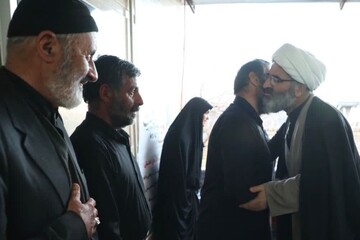 امام جمعه سمنان: شهدای دریا از جایگاهی ممتاز و ثوابی مضاعف برخوردارند