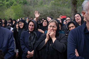 تشییع و خاکسپاری پیکر شهید «علی غلامی» - روستای آلیان فومن