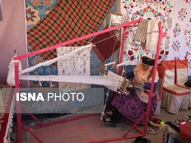 فرت‌بافی؛ گامی بلند در جهت حفظ میراث و توانمندسازی بانوان