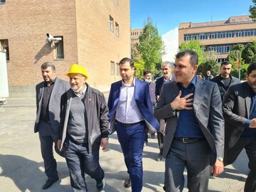 علم میراثی جاودانه است که هیچ بمب یا دشمنی نمی‌تواند آن را از قلب ایران بیرون کند