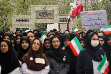تجمع کادر سلامت در محکومیت حملات غیر انسانی آمریکایی _ صهیونی در مشهد