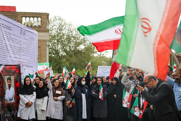 تجمع کادر سلامت در محکومیت حملات غیر انسانی آمریکایی _ صهیونی در مشهد