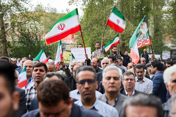 تجمع کادر سلامت در محکومیت حملات غیر انسانی آمریکایی _ صهیونی در مشهد