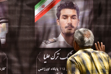 تجمع دانشگاهیان و کادر درمان در محکومیت حملات رژیم آمریکایی صهیونی - شیراز