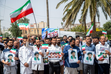 تجمع اعتراضی دانشگاهیان و کادر سلامت دانشگاه علوم پزشکی اهواز