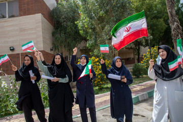 تجمع اعتراضی دانشگاهیان و کادر سلامت دانشگاه علوم پزشکی اهواز
