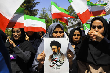 اجتماع کادر درمان در محکومیت حمله رژیم آمریکایی صهیونی به مراکز درمانی - کرمان