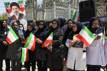 اجتماع کادر درمان در محکومیت حمله رژیم آمریکایی صهیونی به مراکز درمانی - کرمان