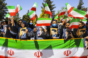 اجتماع کادر درمان در محکومیت حمله رژیم آمریکایی صهیونی به مراکز درمانی - کرمان