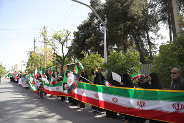 تشکیل زنجیره انسانی «جوانان برای فردای روشن» - شیراز