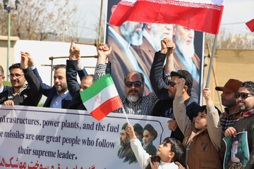 زنجیره انسانی مردم در نیروگاه مفتح همدان