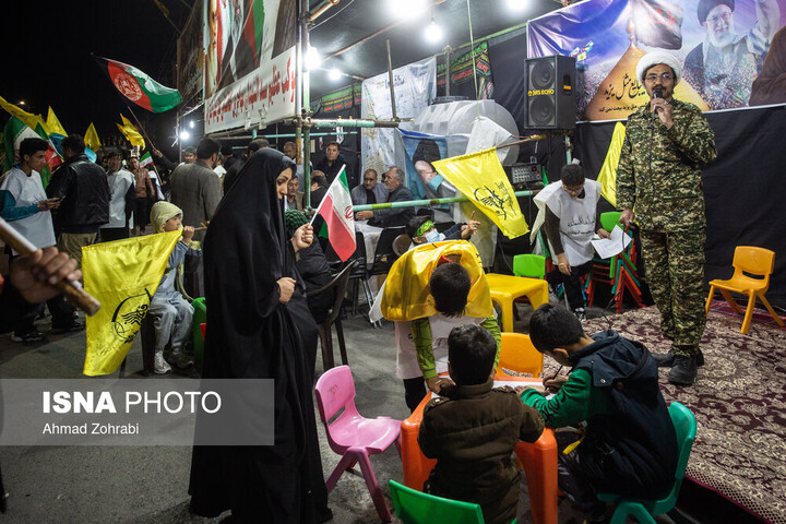 حضور نوجوانان در تجمعات؛ حضور در کلاس انقلاب