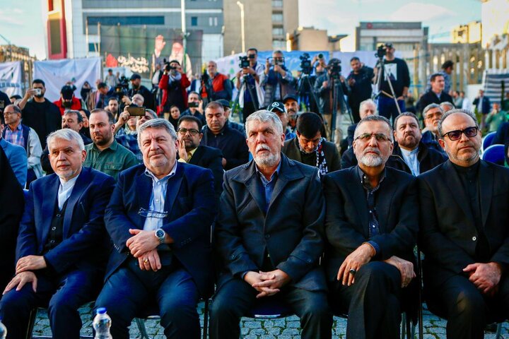 ساخت آثار هنری از جنگ و فاجعه میناب