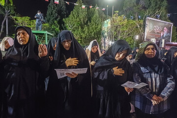 قرائت نماز و دعای استغاثه دسته جمعی مردم سمنان