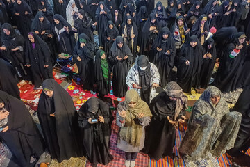 قرائت نماز و دعای استغاثه دسته جمعی مردم سمنان