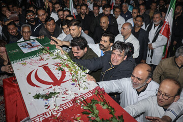 تشییع پیکر مطهر پرستار شهید «حسین عشقی» - مشهد