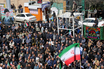 حضور رئیس و جهادگران جهاد دانشگاهی واحد استان اردبیل در چهلمین روز شهادت رهبر کبیر انقلاب - اردبیل