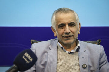 یک استاد دانشگاه: تمدن کهن ایرانی با حمله به دانشگاه‌ها از بین نمی‌رود