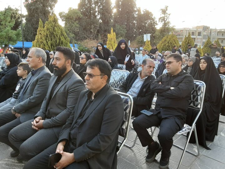 اربعین حماسه در میعادگاه هنر/ گرامیداشت یاد «قائد امت» و شهدای «جنگ رمضان» در شیراز
