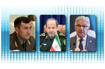 گفت‌وگوهای تلفنی سرپرست وزارت دفاع با وزرای دفاع پاکستان و تاجیکستان