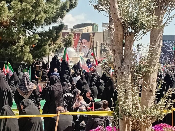 آئین اربعین شهادت رهبر انقلاب در اراک برگزار شد