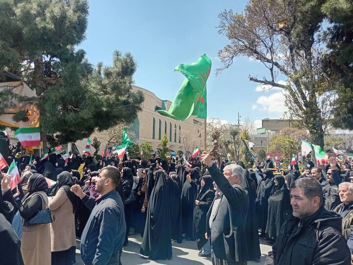 آئین اربعین شهادت رهبر انقلاب در اراک برگزار شد