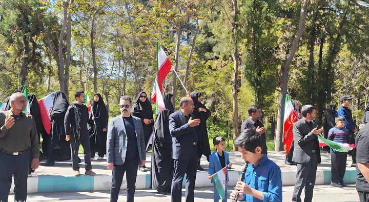چهلمین روز شهادت امام شهید: اجماع دل‌ها و صداها در گلزار شهدای کرمان