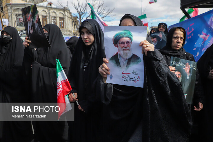اعزام ۲۰ اتوبوس از دانشگاه‌های آذربایجان‌غربی به مراسم تشییع رهبر شهید