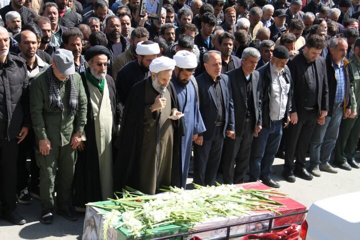 تشییع پیکر یک شهید حملات آمریکایی _صهیونیستی در ازندریان ملایر