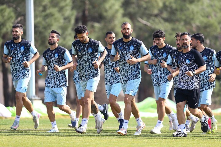 برگزاری متمرکز لیگ برتر به تیم‌ملی ضربه می‌زند