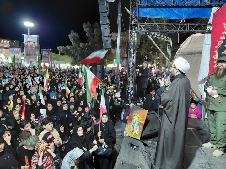 در شام اربعین رهبر شهید؛ تجمع خادمان ورامین ثابت کرد: «لشگر خدا» هر روز بیشتر می‌شود