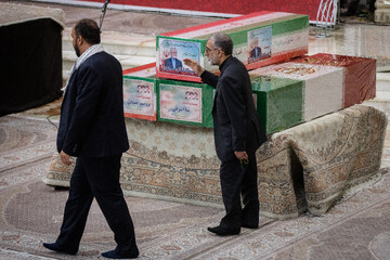 نماز جمعه تهران در مرقد امام خمینی(ره)