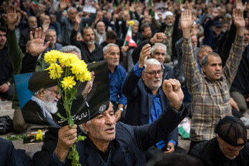 نماز جمعه تهران در مرقد امام خمینی(ره)