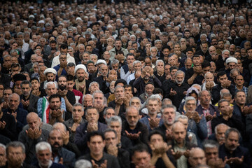 نماز جمعه تهران در مرقد امام خمینی(ره)