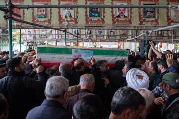 مراسم خاکسپاری شهید کمال خرازی
