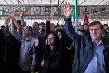 مراسم خاکسپاری شهید کمال خرازی