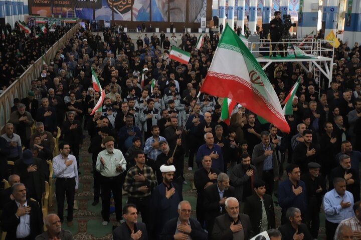 مراسم چهلم امام شهید با حضور پرشور مردم کرمان برگزار شد