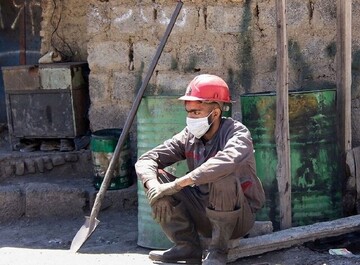حل مشکلات کار و تولید با گزارش‌های اداری ممکن نیست