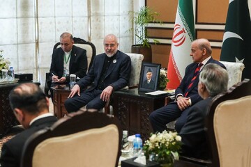 دیدار هیات مذاکره‌کننده ایران با نخست‌وزیر پاکستان