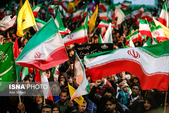 مردم اصفهان همچنان پای کار ایران / حمایت توأمان از دیپلماسی و میدان