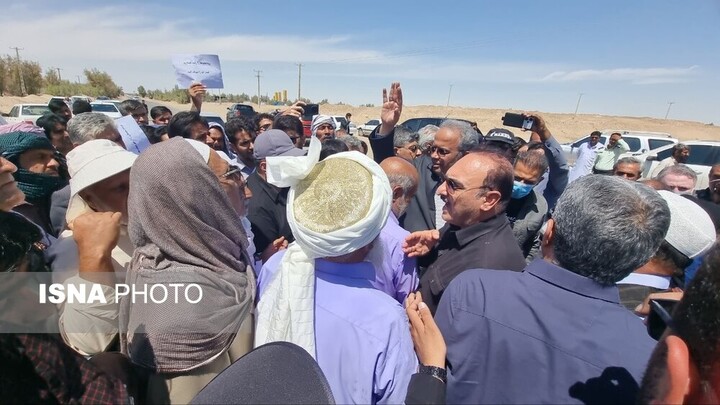 استاندار سیستان‌ و بلوچستان: هیچ دستگاهی حق ندارد درباره مسائل آب، خبر کذب دهد