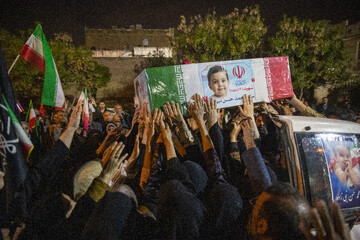 مراسم وداع با پیکر مطهر خانواده پنج نفره،نبی‌زاده - شیراز