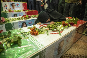 تشییع پیکر مطهر خانواده پنج نفره،نبی‌زاده - حرم مطهر حضرت سید علاءالدین‌ الحسین (ع)