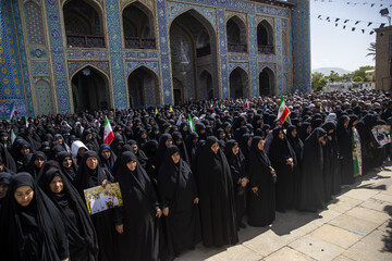 تشییع پیکر مطهر خانواده پنج نفره،نبی‌زاده - حرم مطهر حضرت سید علاءالدین‌ الحسین (ع)